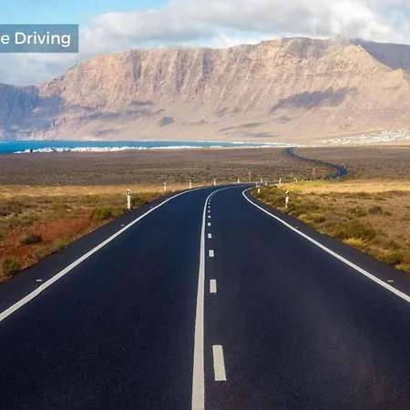Casa Del Loro Playa Blanca